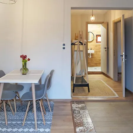 Venetian Owl, 1min To Lighthouse Apartment